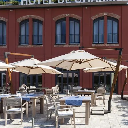 فندق De Charme 4*